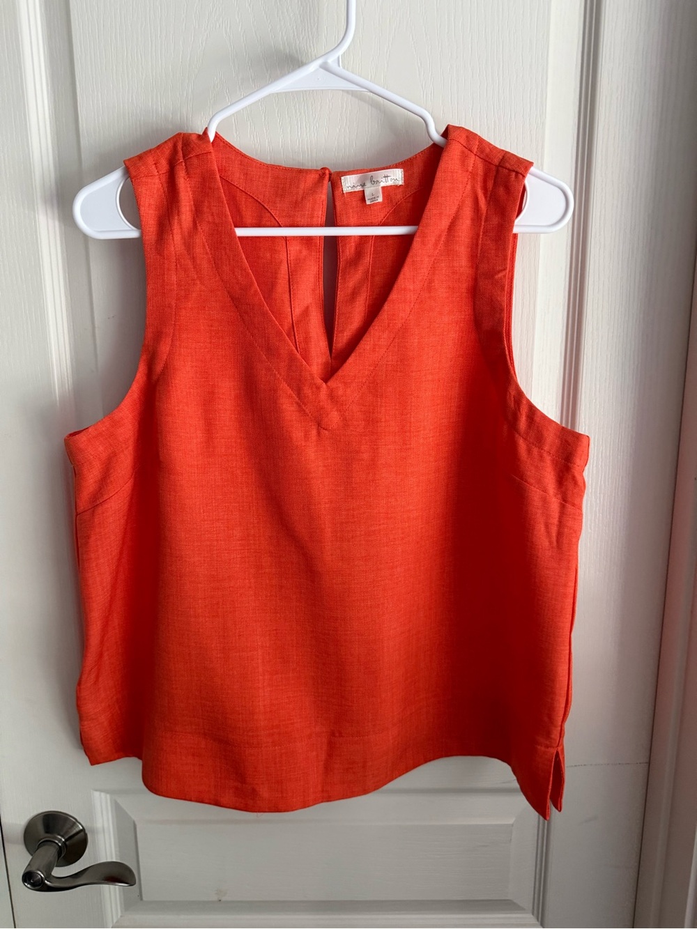 Nine Britton Vibrant Orange Sleeveless V-Neck Tank Blouse Sz large Like New